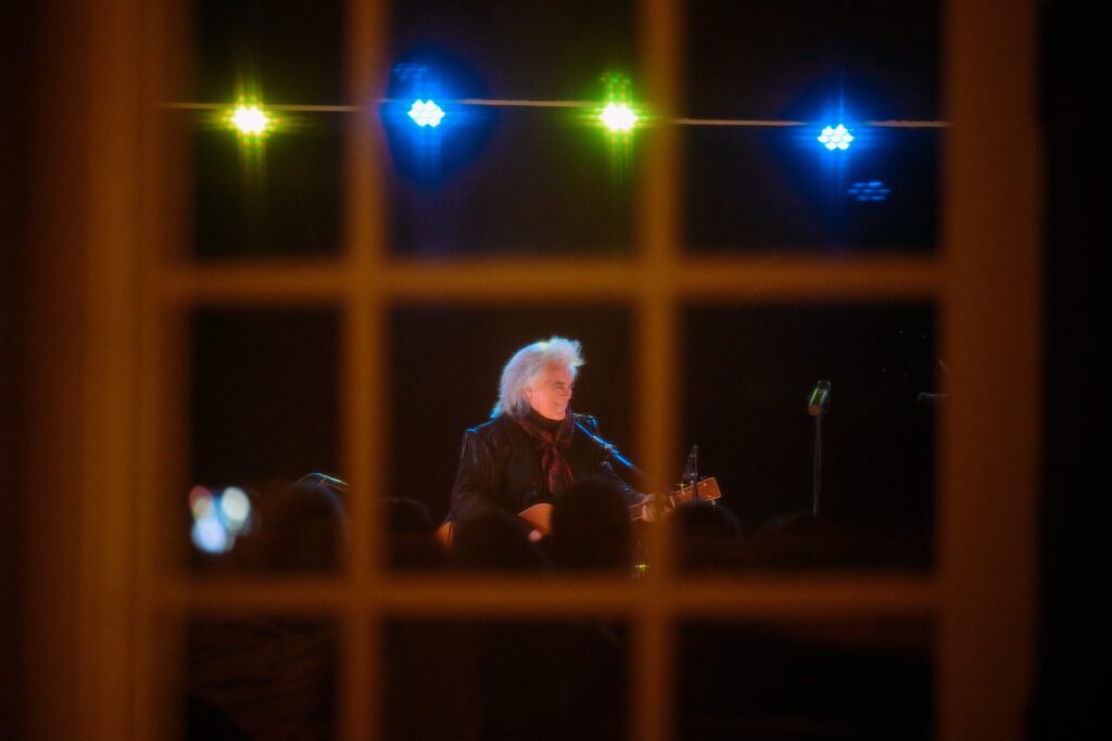 Marty Stuart playing at Wildwood Springs Lodge in Steelville, Mo